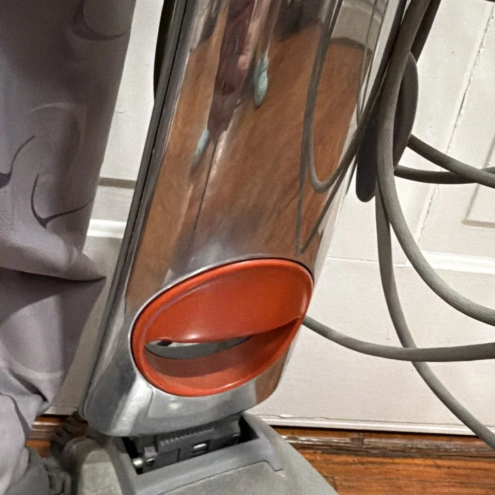 Kirby Sentria G10D Upright Vacuum Cleaner. Tested Works Great